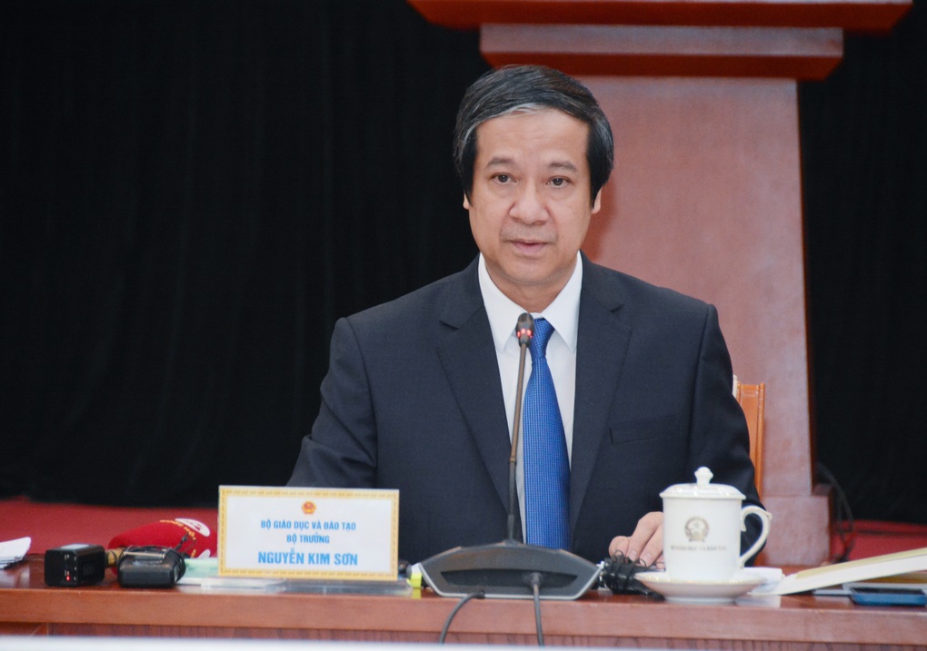Bộ trưởng nhận lỗi chưa làm cho xã hội hiểu được ngành giáo dục - 3 Bộ trưởng nhận lỗi chưa làm cho xã hội hiểu được ngành giáo dục - 3