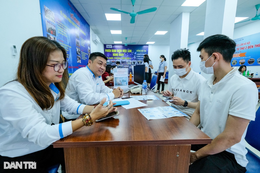 Gần 11.000 vị trí việc làm cho lao động từng làm tại Hàn Quốc và Nhật Bản - 2 Gần 11.000 vị trí việc làm cho lao động từng làm tại Hàn Quốc và Nhật Bản - 2