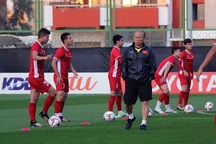 Đội tuyển Việt Nam “mổ băng” xem thực lực Iraq, thầy Park nói điều bất ngờ