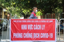 Cận cảnh khu vực phong tỏa "ổ dịch" có 6 ca F0 trong một gia đình ở Hà Nội