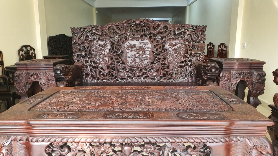 6 tỷ đồng bộ ghế tứ linh hàng hiếm, đại gia cất kho 30 năm không bán - 1 6 tỷ đồng bộ ghế tứ linh hàng hiếm, đại gia cất kho 30 năm không bán - 1