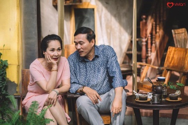 Vợ chồng NSND Lan Hương - Đỗ Kỷ “kể” lại 39 năm ngọt ngào, hạnh phúc