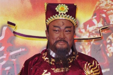 Cuộc sống ẩn dật vì bệnh tật của "Bao Thanh Thiên" Kim Siêu Quần
