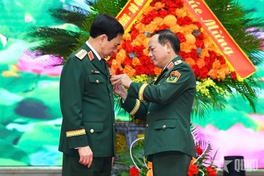 3 Đại tướng, 5 Thượng tướng được tặng Huân chương Quân công hạng Nhất