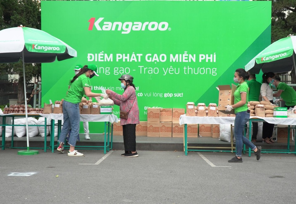 Kangaroo tặng 30 tấn gạo chung tay đẩy lùi Covid - 1 Kangaroo tặng 30 tấn gạo chung tay đẩy lùi Covid - 1