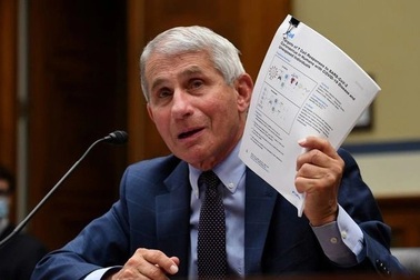 Cố vấn Nhà Trắng nói về cách "đáng tin cậy nhất" chống lại chủng Omicron