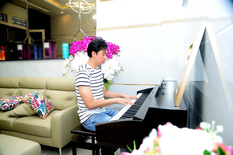 Cận cảnh nhà 7 tỷ đồng của ca sĩ Hồ Việt Trung - 7 Cận cảnh nhà 7 tỷ đồng của ca sĩ Hồ Việt Trung - 7