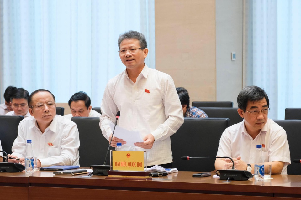 Câu chuyện điều hành giá điện chỉ là cái ngọn của vấn đề - 3 Câu chuyện điều hành giá điện chỉ là cái ngọn của vấn đề - 3