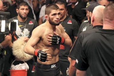 Lo sợ Khabib "cô đơn trên đỉnh", ông trùm UFC quyết tìm đối thủ