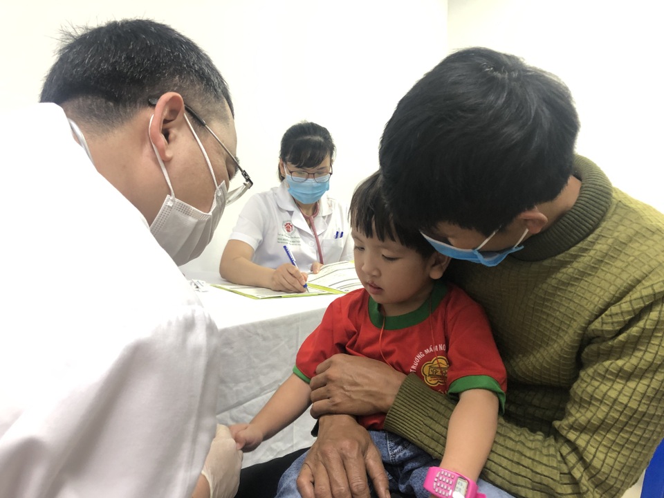 60 trẻ em được các bác sĩ phẫu thuật tìm lại nụ cười - 3 60 trẻ em được các bác sĩ phẫu thuật tìm lại nụ cười - 3
