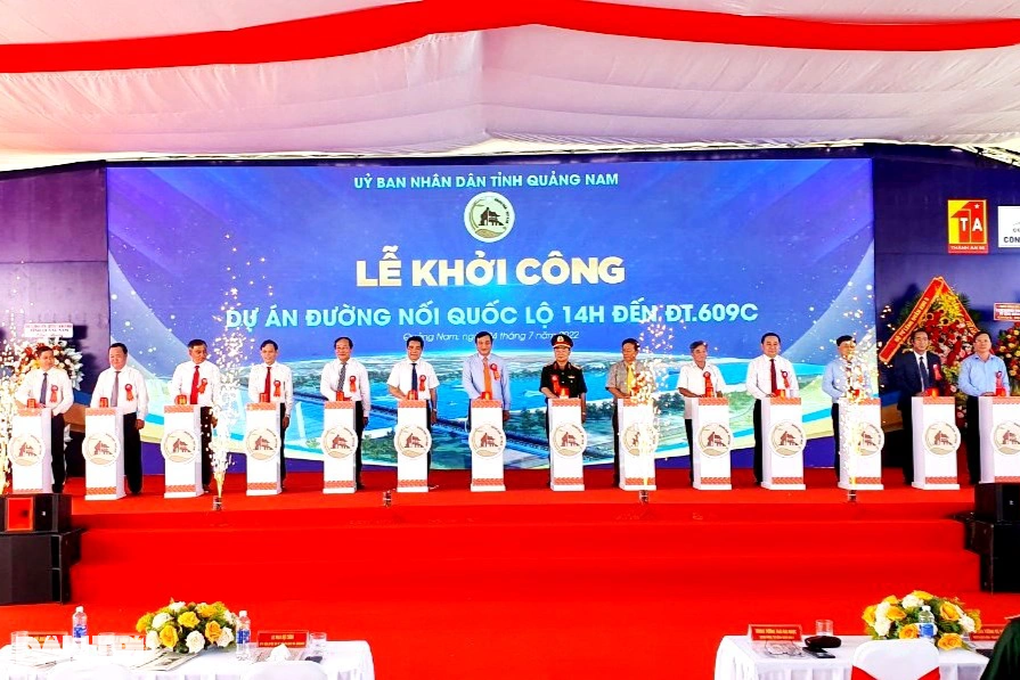 Quảng Nam khởi công dự án cầu đường nối đôi bờ sông Thu Bồn - 1 Quảng Nam khởi công dự án cầu đường nối đôi bờ sông Thu Bồn - 1
