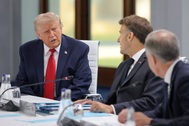 Phản ứng bất ngờ của Tổng thống Trump khi đến muộn cuộc họp G7