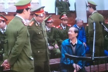 Trưởng ban Nội chính TW Nguyễn Bá Thanh dự phiên tòa xử Dương Chí Dũng 