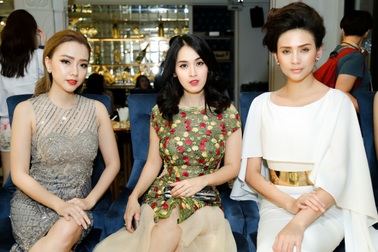 Siêu mẫu Hoàng Yến bất ngờ tái xuất catwalk dù từng tuyên bố "giải nghệ"