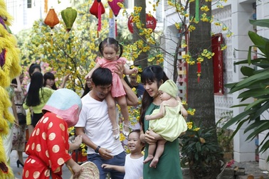 Ca sĩ Lý Hải làm MV Tết - món quà “hot” tri ân ý nghĩa