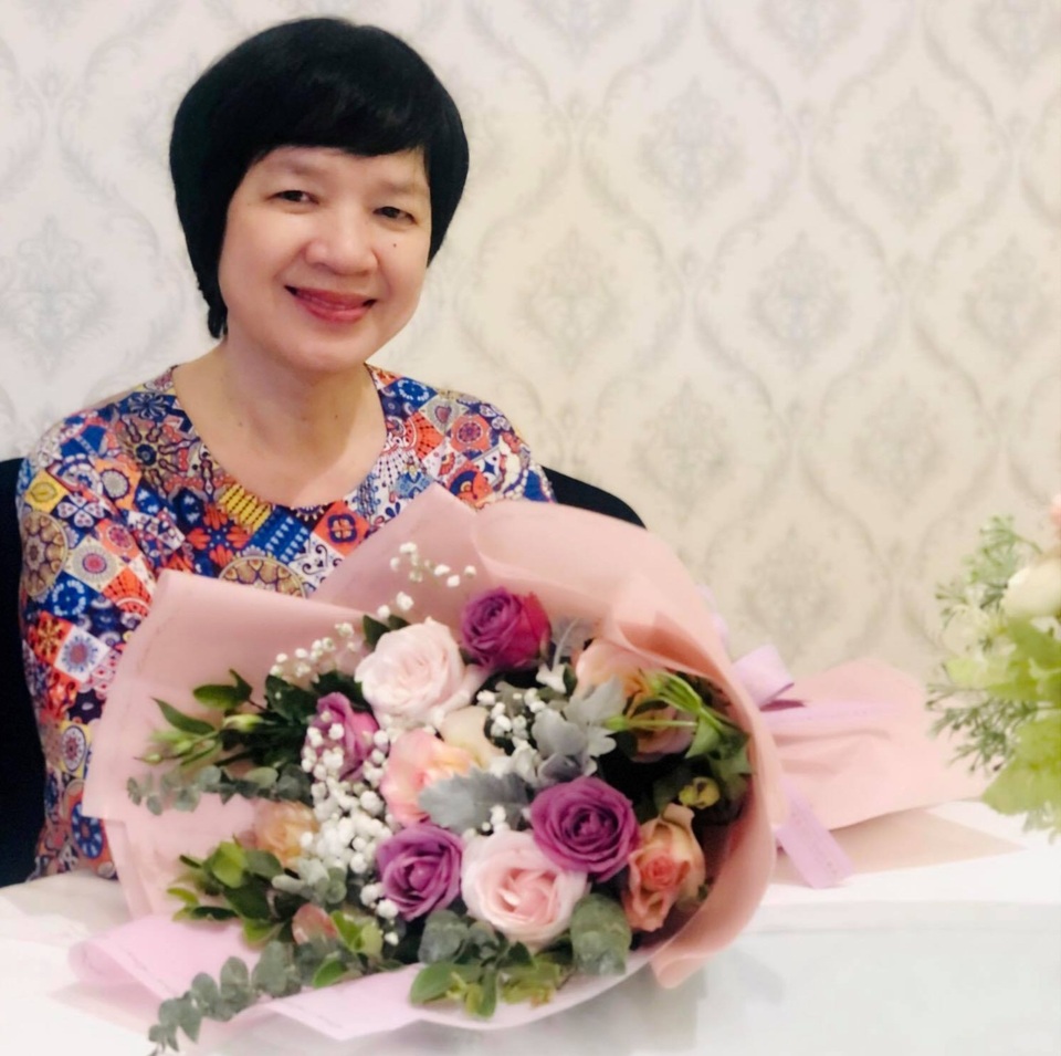 Vì sao việc khóc giùm trong đề thi học sinh giỏi Văn bị dư luận phản ứng? - 2 Vì sao việc khóc giùm trong đề thi học sinh giỏi Văn bị dư luận phản ứng? - 2