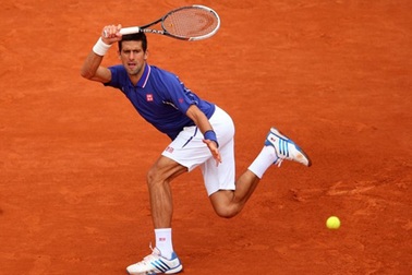 Djokovic thẳng tiến tới vòng 3 chờ Dimitrov