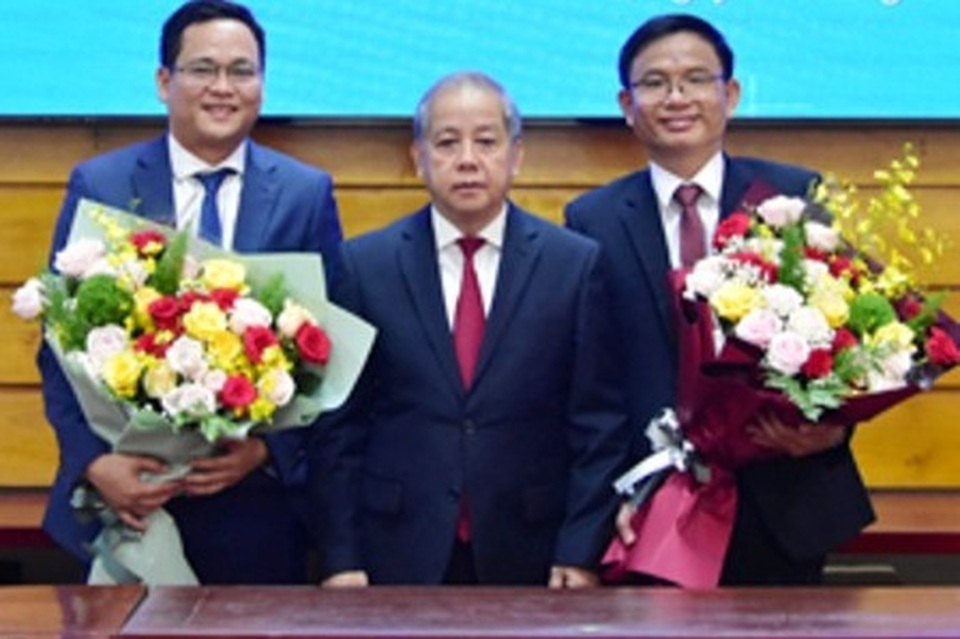 Thành phố Huế có Phó Chủ tịch mới - 3 Thành phố Huế có Phó Chủ tịch mới - 3