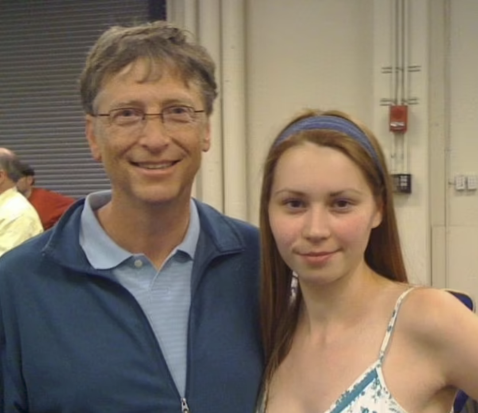 Bill Gates bị tố trăng hoa đến mức Microsoft phải đưa ra quy định đặc biệt - 7 Bill Gates bị tố trăng hoa đến mức Microsoft phải đưa ra quy định đặc biệt - 7