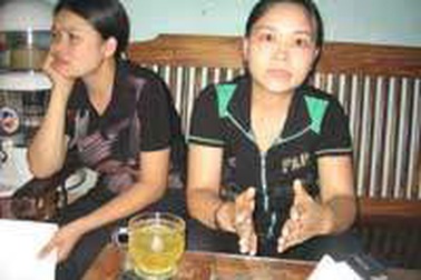 Vỡ lở vụ công chức "buôn tiền" 