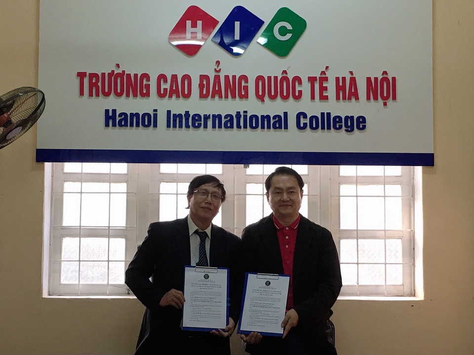 Ký kết với trường ĐH của Hàn Quốc để đào tạo và việc làm cho sinh viên - 1 Ký kết với trường ĐH của Hàn Quốc để đào tạo và việc làm cho sinh viên - 1