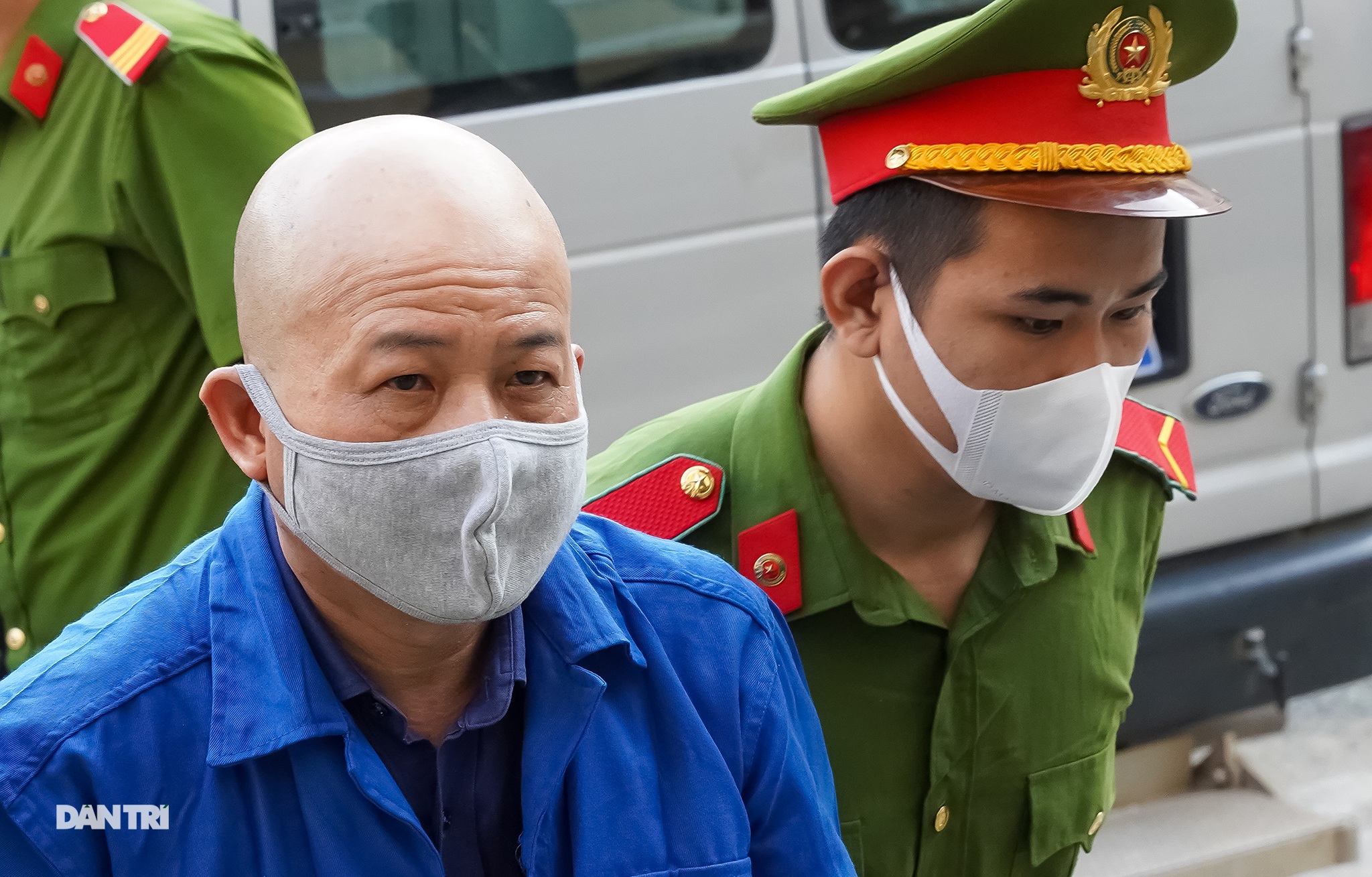 Toàn cảnh phiên tòa xét xử ông Đinh La Thăng và đồng phạm - 5 Toàn cảnh phiên tòa xét xử ông Đinh La Thăng và đồng phạm - 5