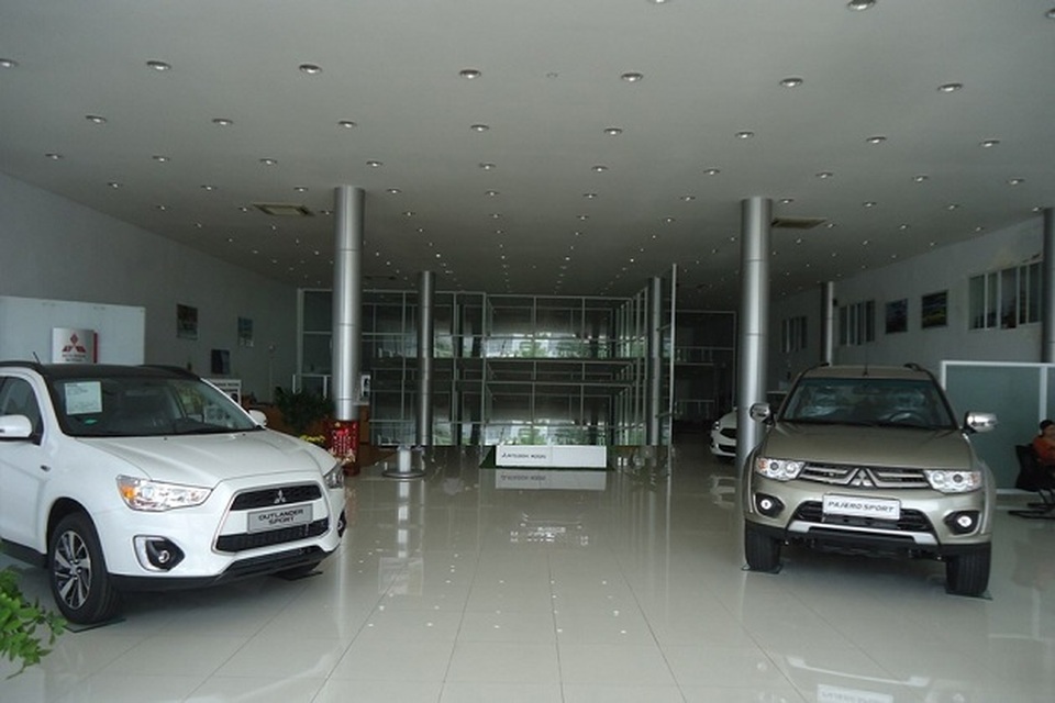 Dân sale ô tô cuối năm: Kẻ tất bật, người ngồi không - 2 Dân sale ô tô cuối năm: Kẻ tất bật, người ngồi không - 2