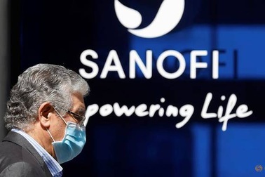 "Ông lớn" dược phẩm sẽ gửi vắc-xin Covid-19 cho Mỹ trước, Pháp nổi giận