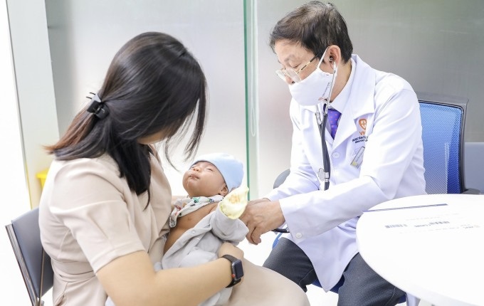 63 tỉnh/thành phố sẽ được cấp vaccine 5 trong 1 cho trẻ em.