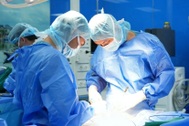 Bệnh nhân Israel lấy lại vận động nhờ thay khớp háng Superpath