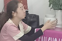 Thân nhân lao động Việt bỏ mạng tại Campuchia đón tro cốt con trở về