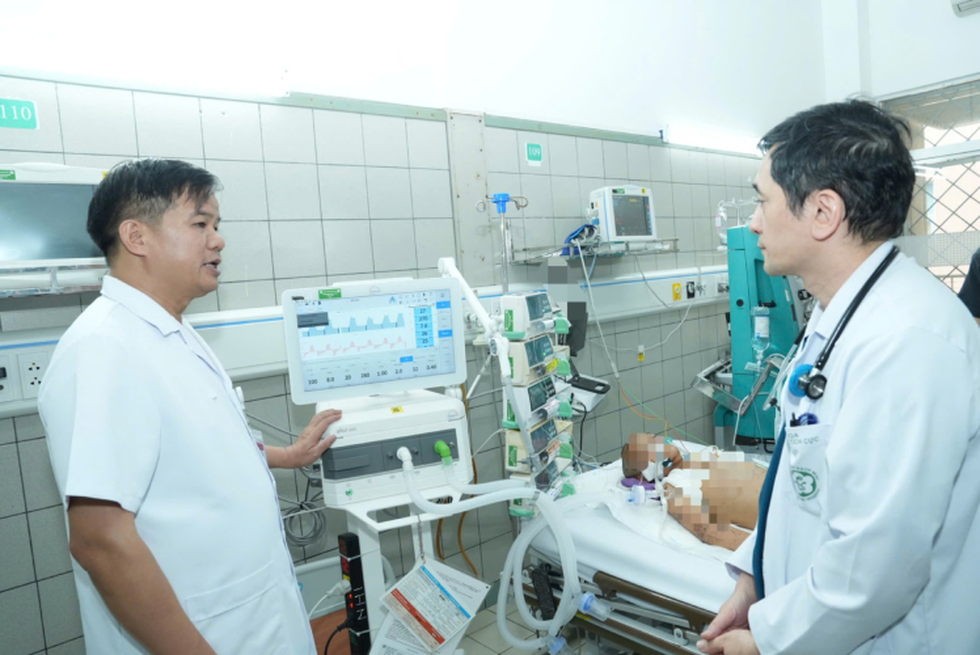 50 ngày dùng phác đồ chưa có tiền lệ hồi sinh em bé Làng Nủ - 3 50 ngày dùng phác đồ chưa có tiền lệ hồi sinh em bé Làng Nủ - 3