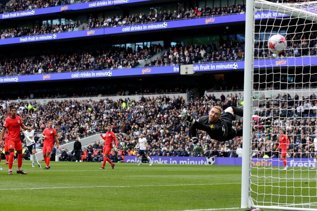 Newcastle, Tottenham tiếp tục đua tranh quyết liệt với Man Utd - 2 Newcastle, Tottenham tiếp tục đua tranh quyết liệt với Man Utd - 2