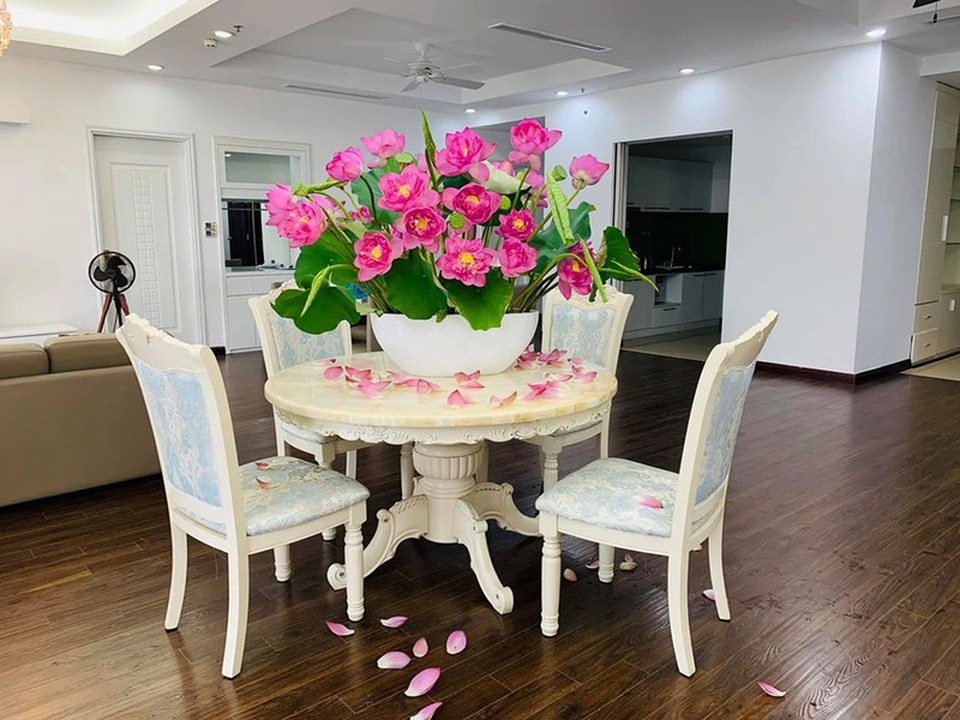 Mùa của những người yêu sen - 10 Mùa của những người yêu sen - 10