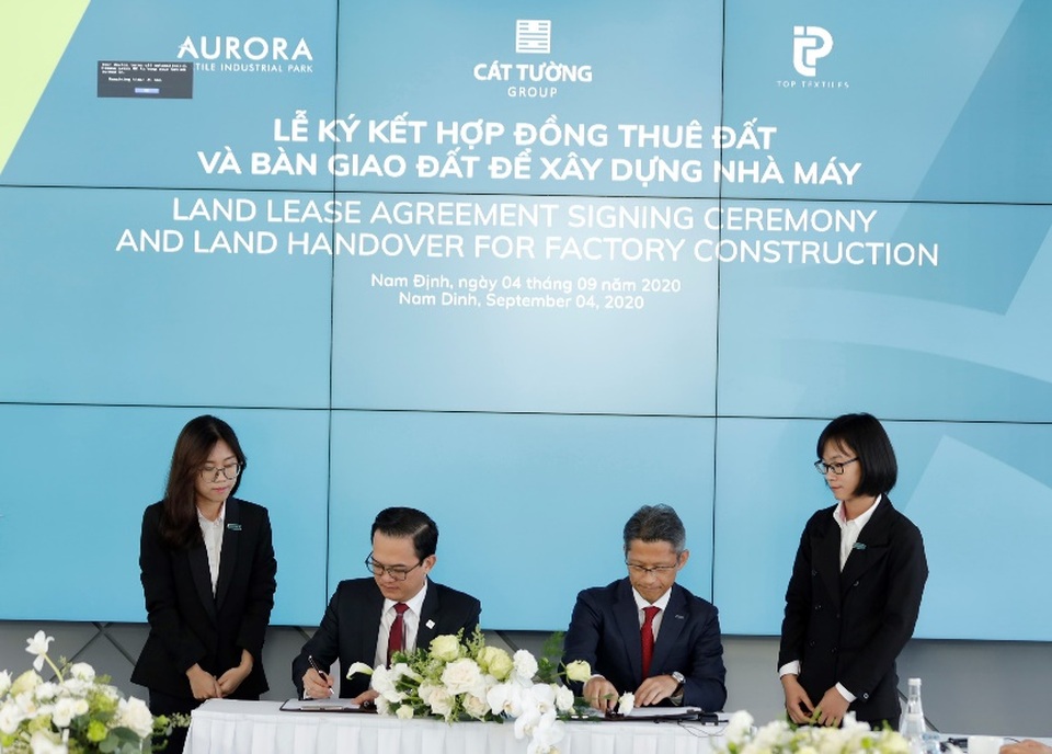 Tập đoàn Cát Tường ký và bàn giao đất xây dựng tại KCN Rạng Đông - 2 Tập đoàn Cát Tường ký và bàn giao đất xây dựng tại KCN Rạng Đông - 2