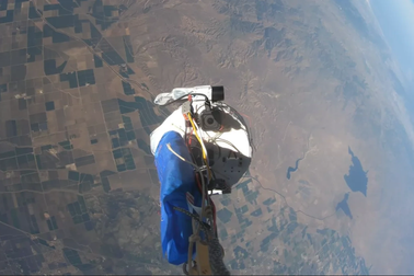 Ý tưởng "phà không gian" cho phép làm điều không tưởng với rác vũ trụ