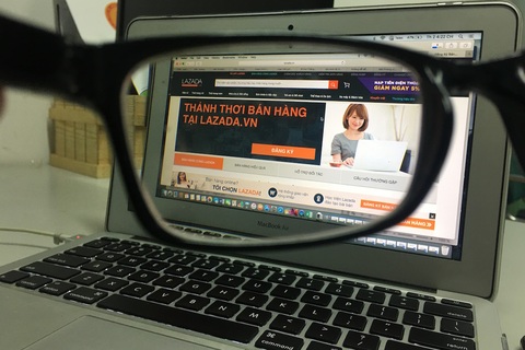 Thu thuế kinh doanh qua Facebook: Không thể dựa trên sự tự nguyện