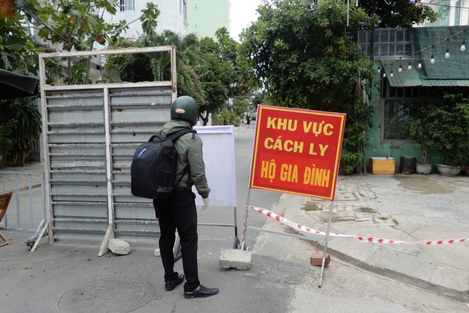 Nhiều địa phương yêu cầu cách ly y tế người trở về từ vùng dịch - 5 Nhiều địa phương yêu cầu cách ly y tế người trở về từ vùng dịch - 5