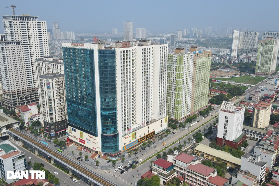 Phong tỏa 2 chung cư có ca dương tính là F1 cặp vợ chồng giám đốc Hacinco - 1 Phong tỏa 2 chung cư có ca dương tính là F1 cặp vợ chồng giám đốc Hacinco - 1