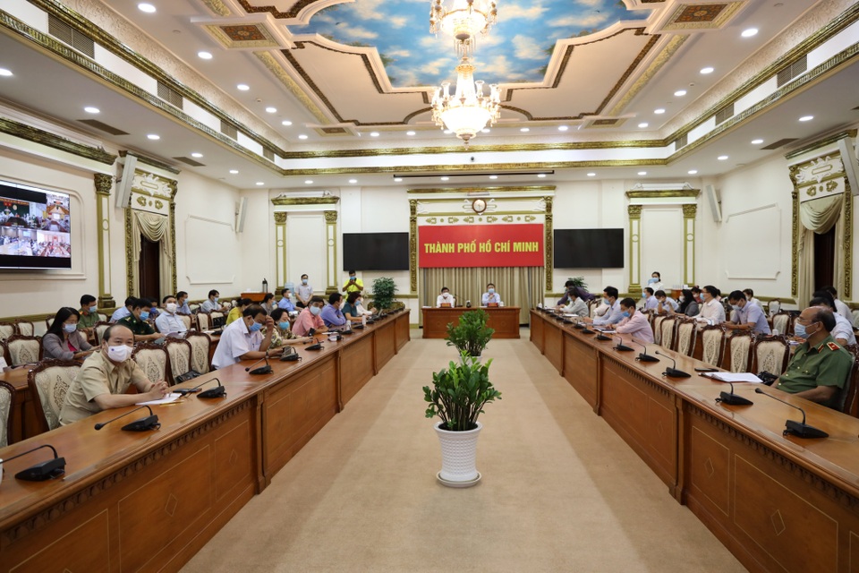 TPHCM đang xem xét phương án thu hẹp địa điểm bị phong tỏa vì dịch Covid-19 - 2 TPHCM đang xem xét phương án thu hẹp địa điểm bị phong tỏa vì dịch Covid-19 - 2
