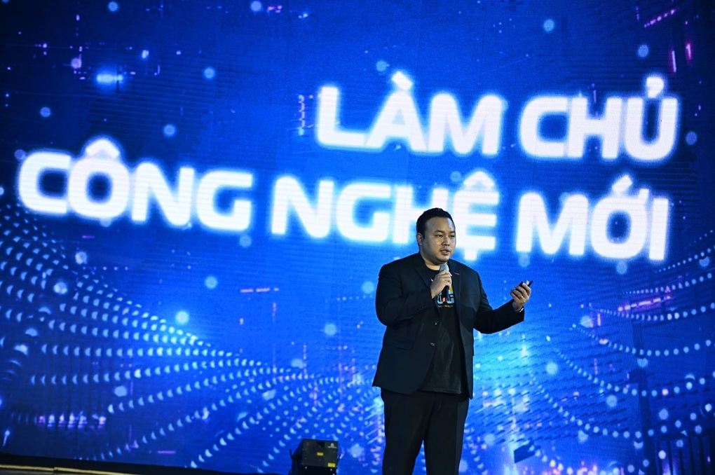 Viettel Cloud kỳ vọng giành lại thị phần từ những gã khổng lồ công nghệ - 1 Viettel Cloud kỳ vọng giành lại thị phần từ những gã khổng lồ công nghệ - 1