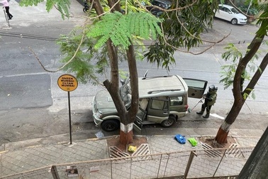 Xe chở thuốc nổ đậu gần nhà tỷ phú giàu nhất châu Á kèm cảnh báo ớn lạnh