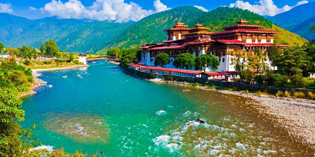 Bhutan đánh thuế khách gần 5 triệu đồng/ngày, người bình dân khó đi? - 2 Bhutan đánh thuế khách gần 5 triệu đồng/ngày, người bình dân khó đi? - 2