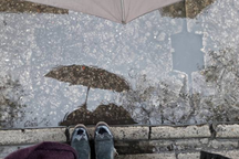 “Đừng chờ nữa, một người sẽ không bao giờ đến”