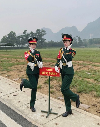 Nhan sắc xinh đẹp của nữ Trung úy tham gia diễu binh sáng 30/4 - 8