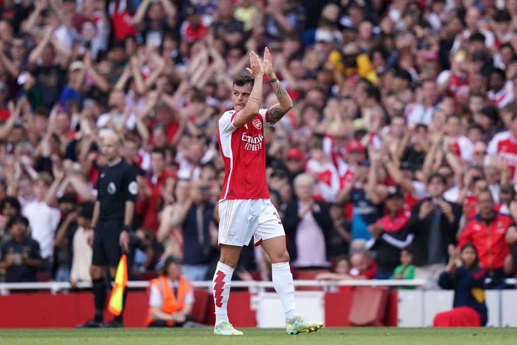 7 năm thăng trầm của Granit Xhaka cùng Arsenal - 2 7 năm thăng trầm của Granit Xhaka cùng Arsenal - 2