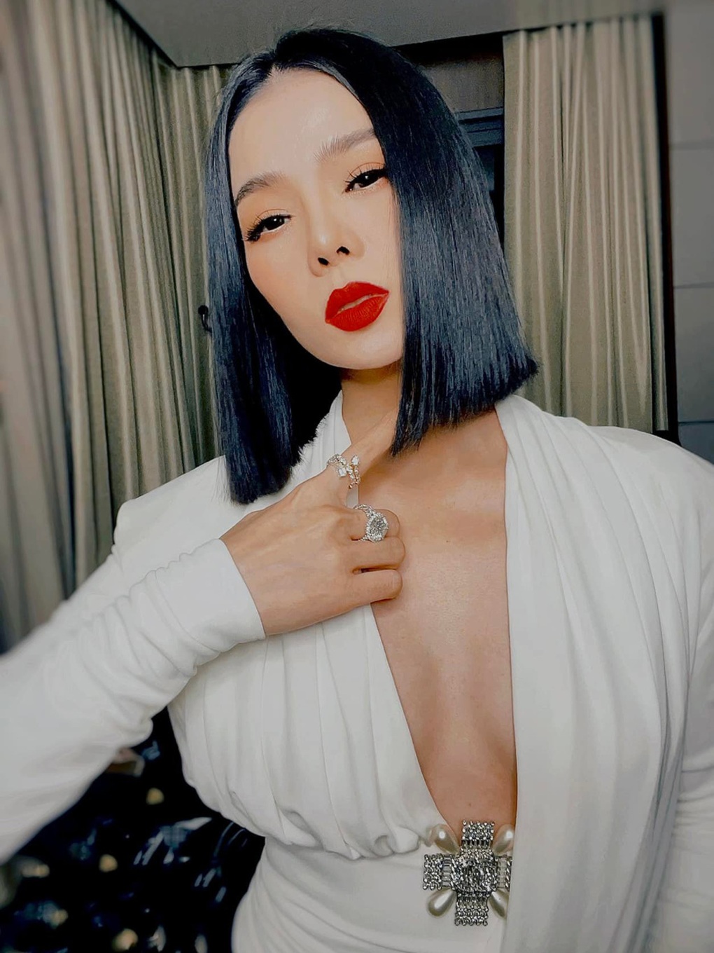 Lệ Quyên ở tuổi 43: Ở biệt thự 590m2, dát hàng hiệu, kim cương tiền tỷ - 14