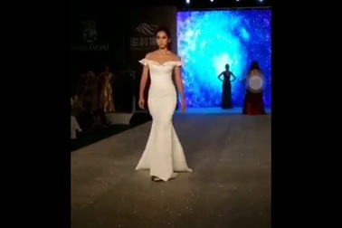 Hoa hậu Tiểu Vy trình diễn Top Model - Miss World 2018