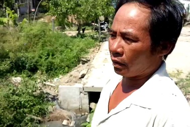 Dân bức xúc vì làng sản xuất bún “đầu độc” kênh mương