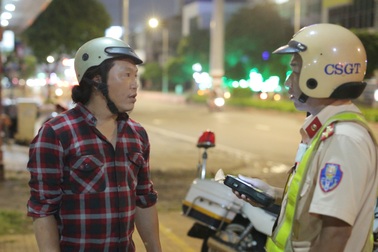 Tài xế có nồng độ cồn ở TPHCM nói bỏ xe, về quê vì không đủ tiền nộp phạt